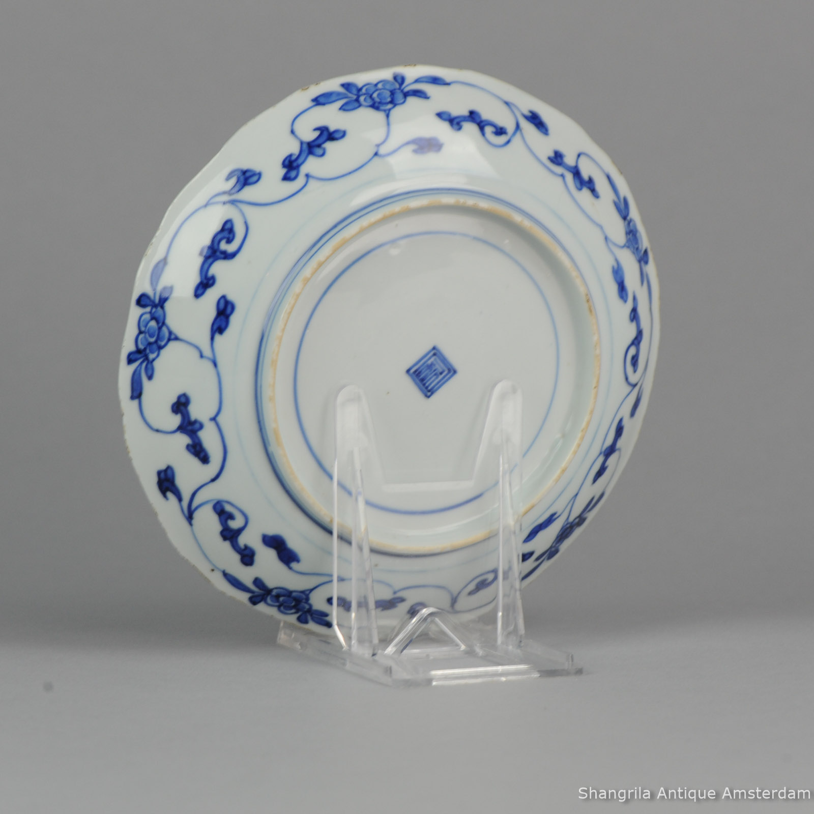 Edo Period 1680-1700 Japanese Porcelain Arita Dish Birds and 