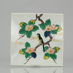 Showa period Japanese 20th Century Porcelain Kutani Bird plate in Box