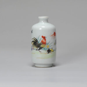 Vintage 1989 or earlier Chinese porcelain PROC Vase Rooster Landscape Qianlong