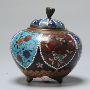 Lovely Incense Jar cloisonne enamel Flower vases Meiji era (1868-1912)