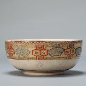 Antique Meiji period Japanese Satsuma bowl Figures Geometric Japan 19c