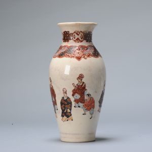 Antique Meiji period Japanese Satsuma Vase Japan early 20c
