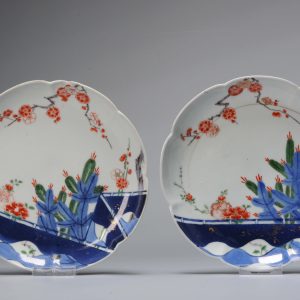 Pair Antique Japanese ca 1700 Imari Dishes Trees Porcelain Marked Chenghua