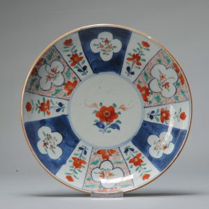 Antique Chinese ca 1700 Kangxi Plate Imari Dish Flowers Floral Porcelain