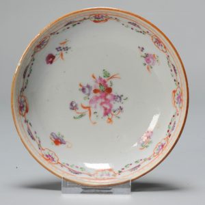 Antique Ca 1725 Chinese porcelain Cup Saucer Figures Batavian