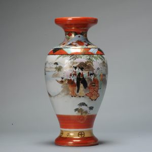 Antique Meiji period Japanese kutani vase with mark Japan 19c