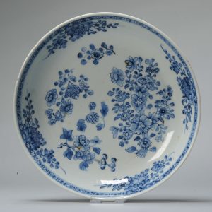 Antique 18th Century Chinese Porcelain Qianlong Blue And White Plate
