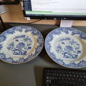 35CM Pair Chinese export porcelain Blue White Large dishes with Leafs decoration