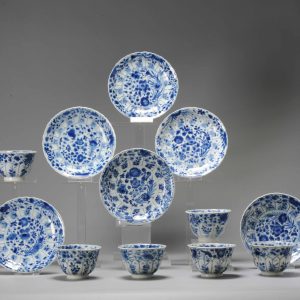 Antique Kangxi Period Chinese Porcelain Floral set of 6 Tea Bowls with Dish