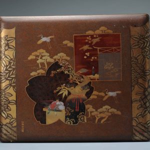 Lovely 19th c Antique Meiji Period Japanese Lacquer box with Landscape