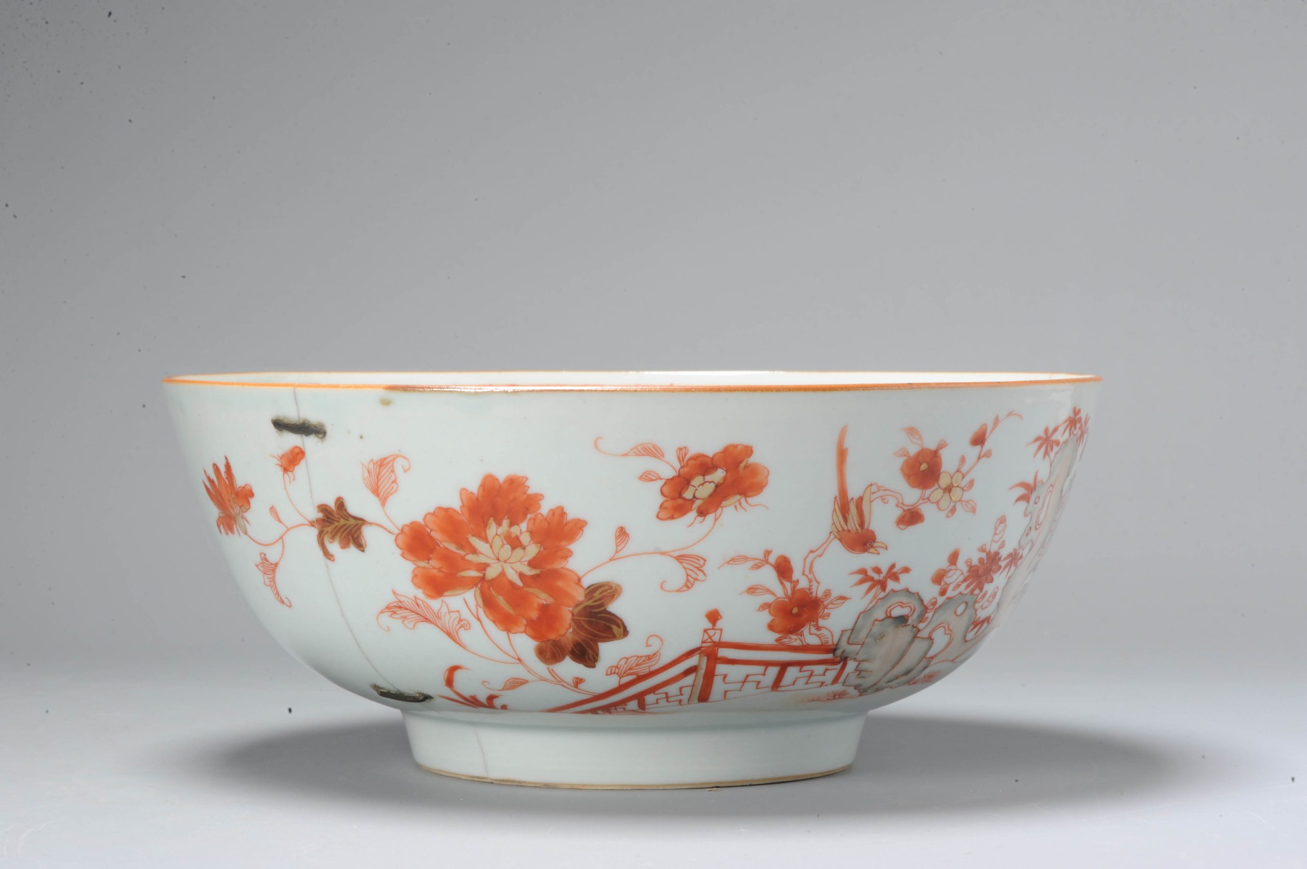 18C Chinese Porcelain Punch bowl Red Rouge de Fer  Antique China