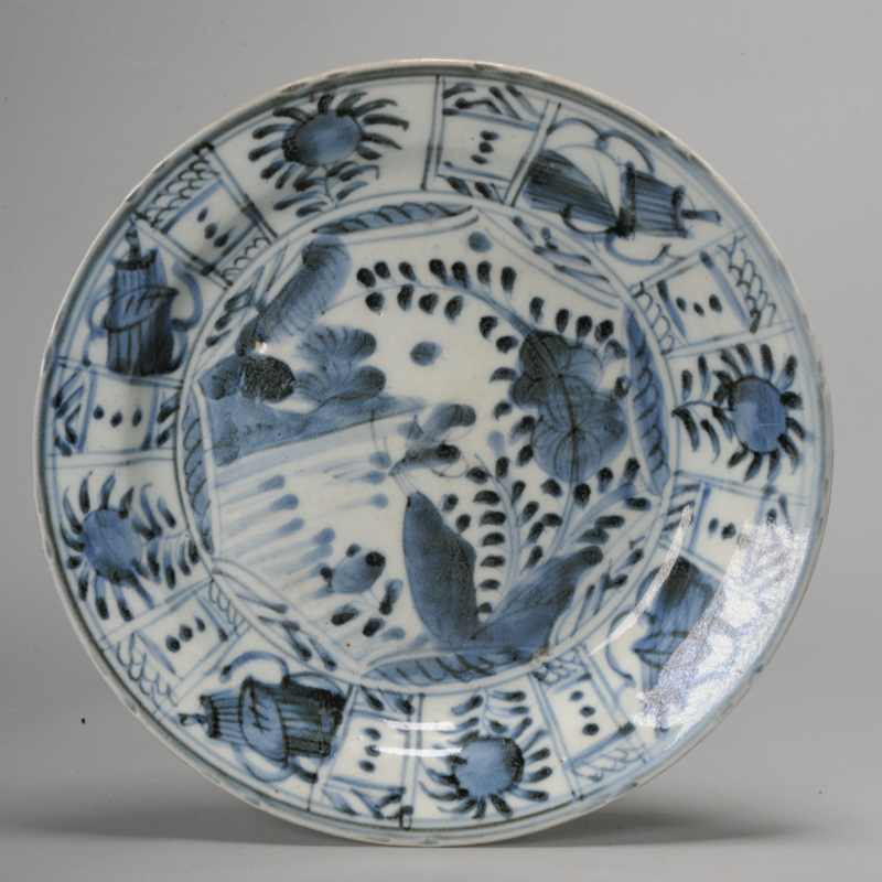 Antique Edo period Arita ca  17th Century Japanese Porcelain dish Kraak Style