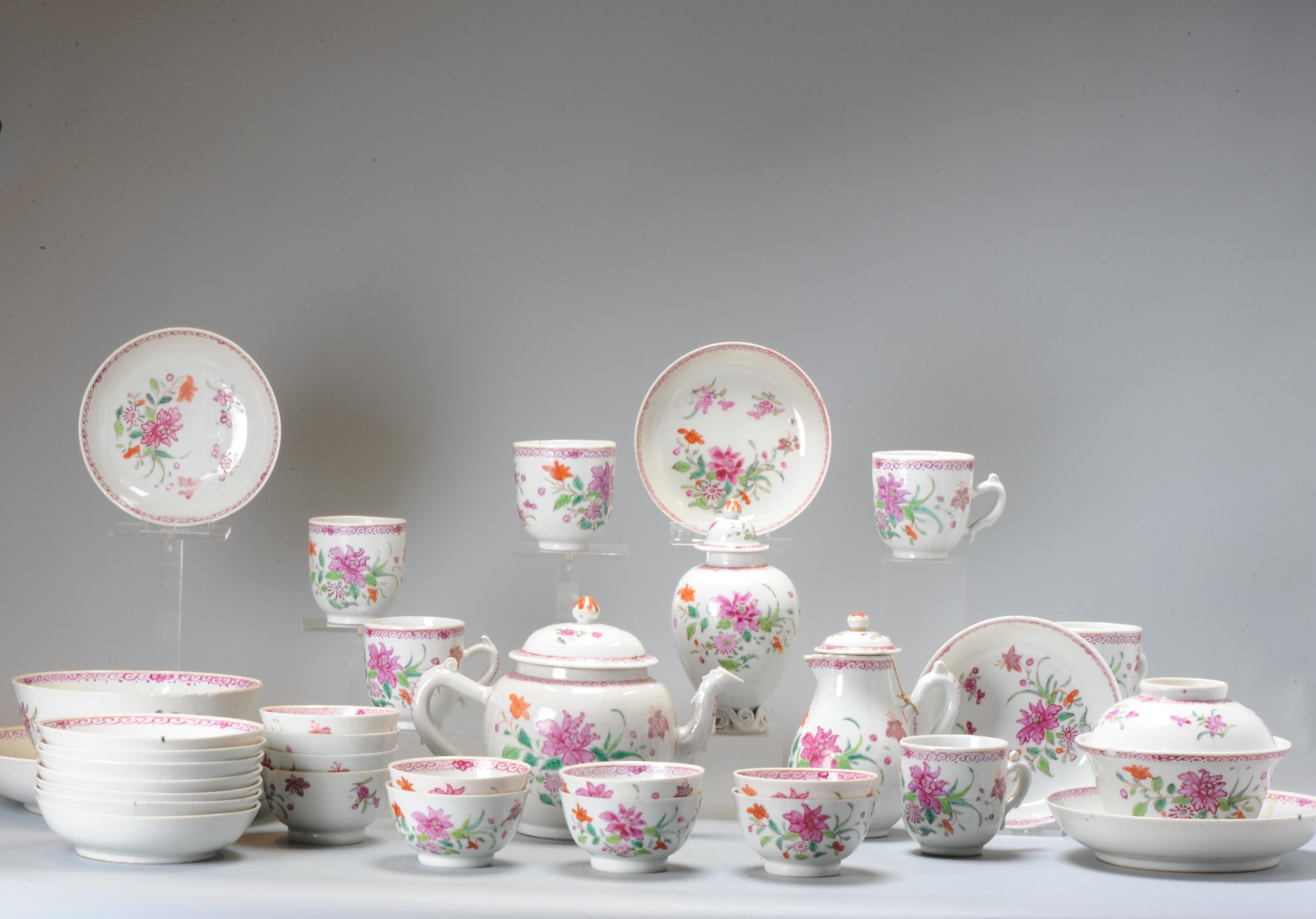 33 pieces Antique 18th C Chinese Porcelain Tea Serving Set Teapot Fencai Famille Rose