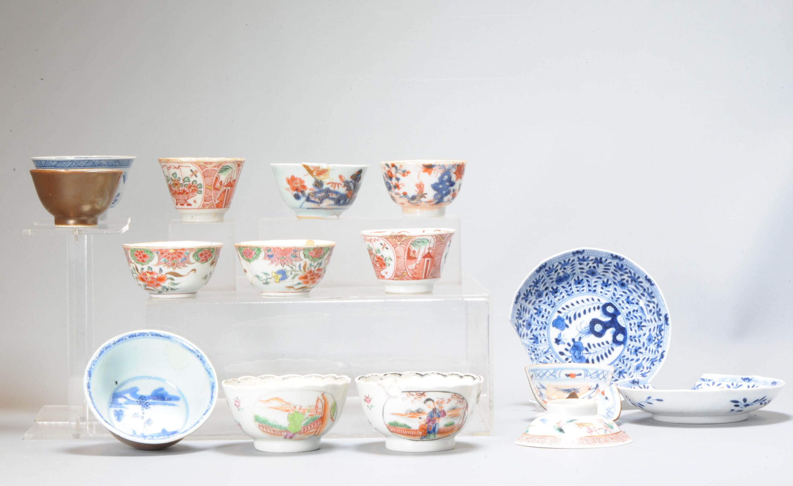 DAMAGED Lot Antique 18th C Chinese Porcelain Tea Bowls Imari Fencai Famille Rose